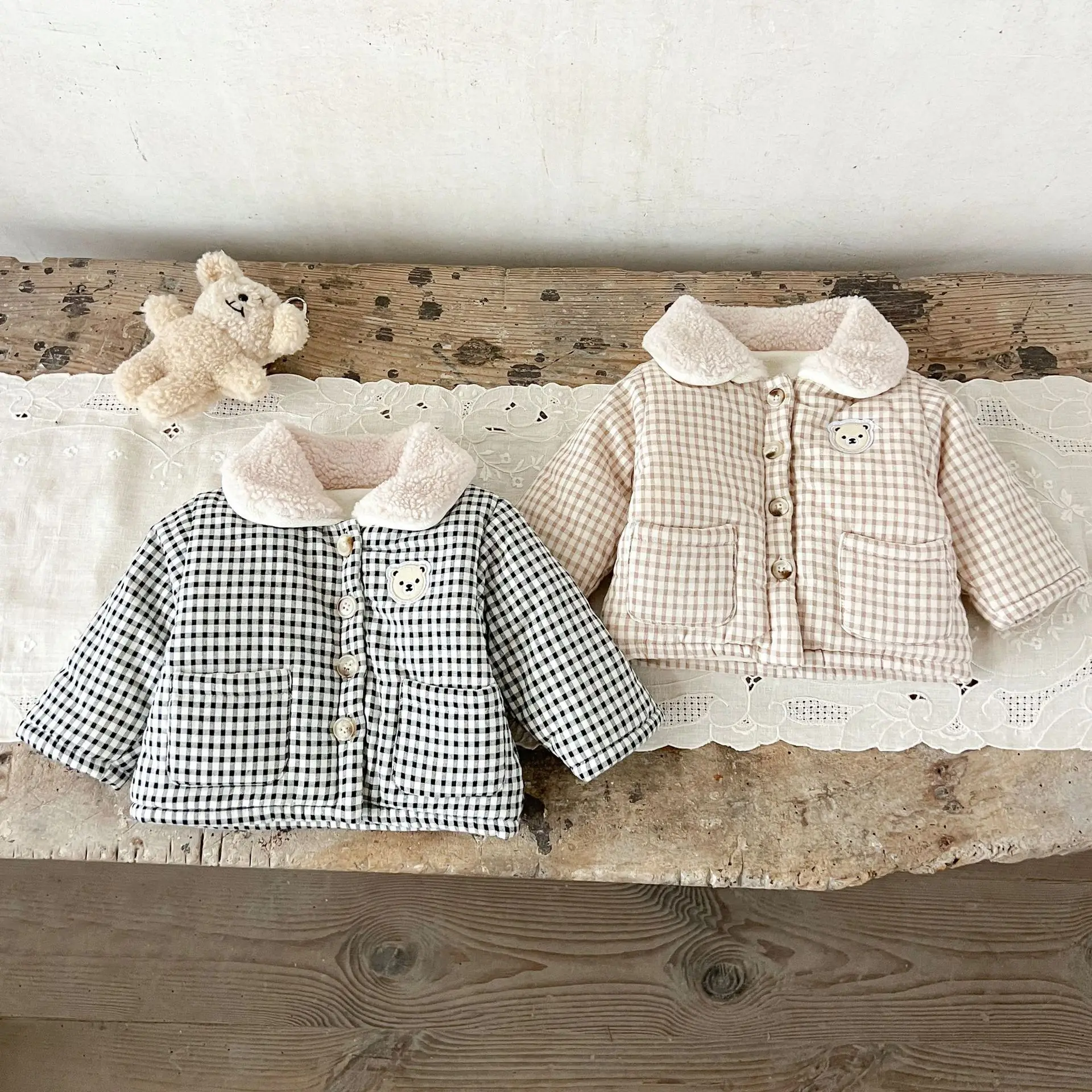 Baby Clothing Embroidery - LILIGIRL เสื้อผ้าเด็กผู้หญิงฤดูหนาว เสื้อโค้ทลายสก็อต ผ้าฟลีซบุขนอุ่น ลายการ์ตูนหมีปัก เสื้อแจ็คเก็ตเด็กบุผ้าฝ้าย